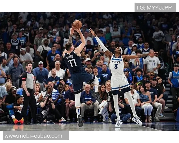 防守策略:限制马刺在肘区和低位的接球机会确保胜利